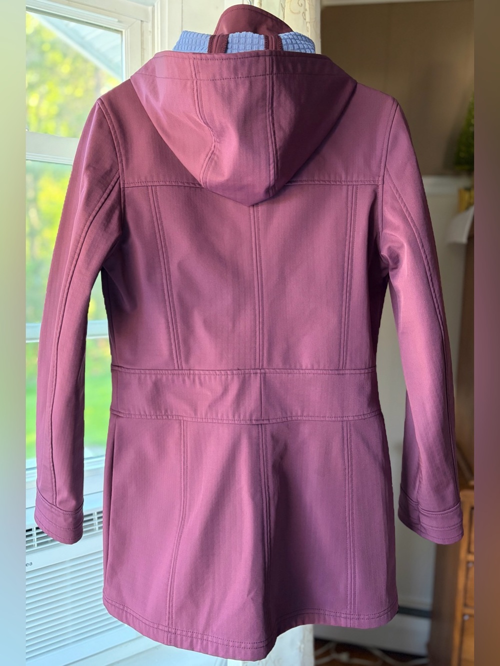 Athleta Women's Water-Resistant Windproof Hooded Softshell Rain Jacket EUC Sz M - Picture 2 of 6